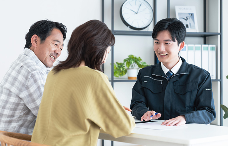 費用の目安を提示し、納得して進められるように